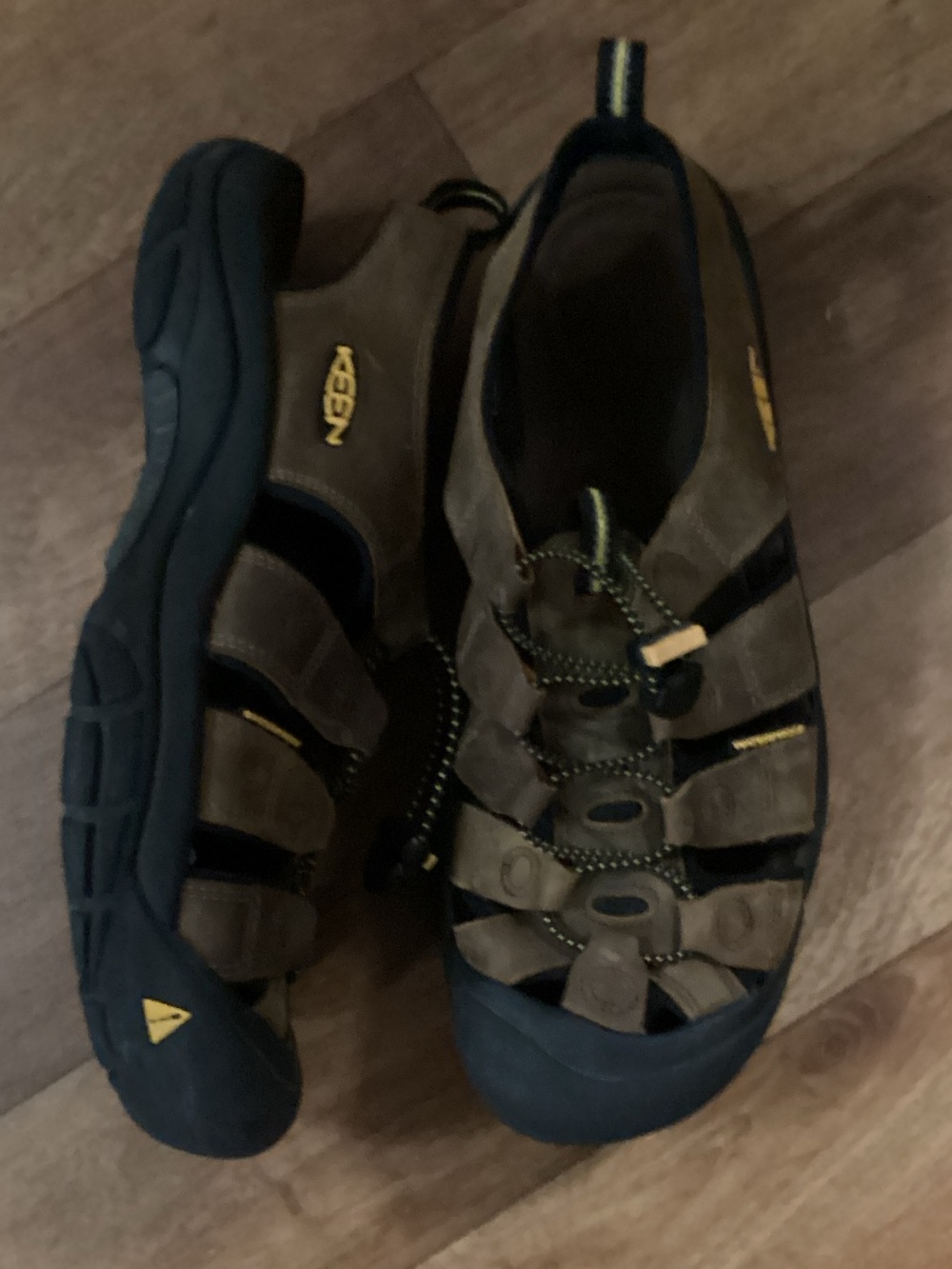 KEEN Men's Brown and Black Closed-Toe Sandal
